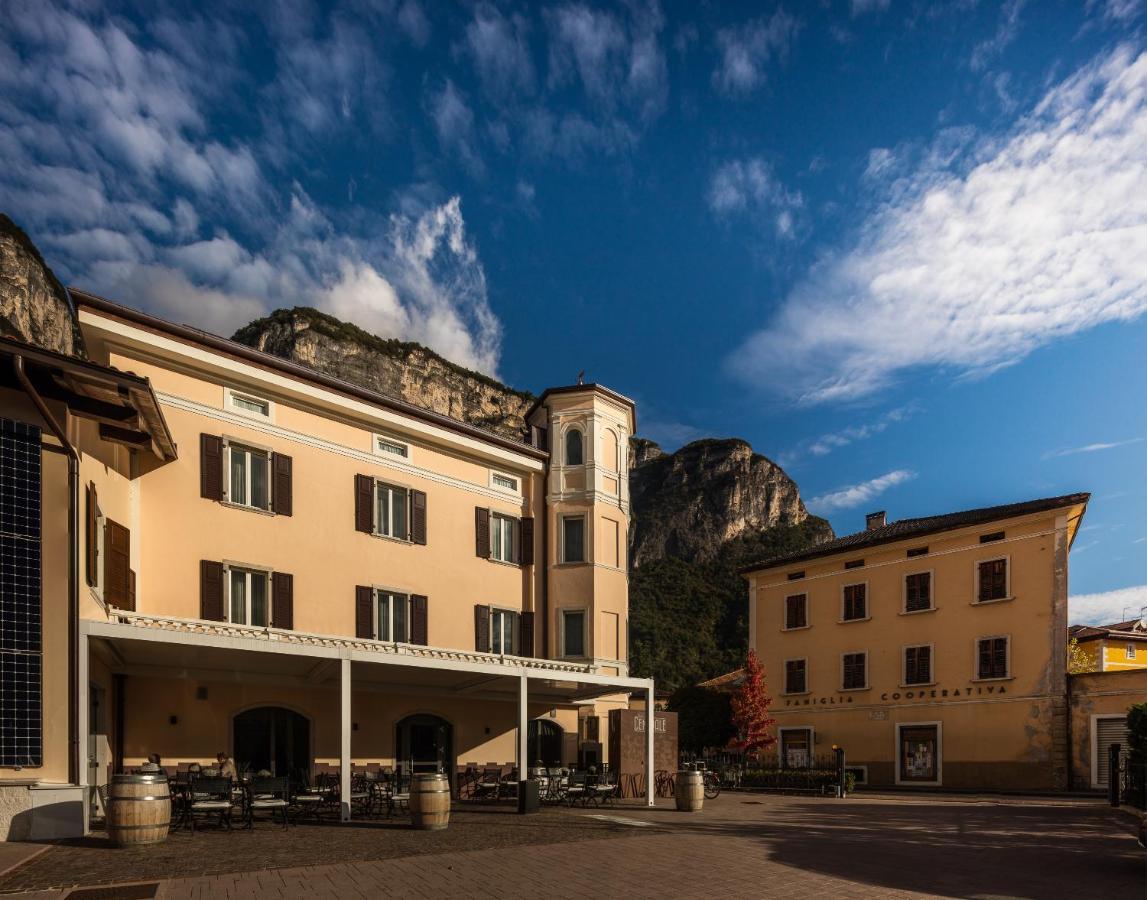 Albergo Caffe Centrale Mezzocorona Eksteriør bilde
