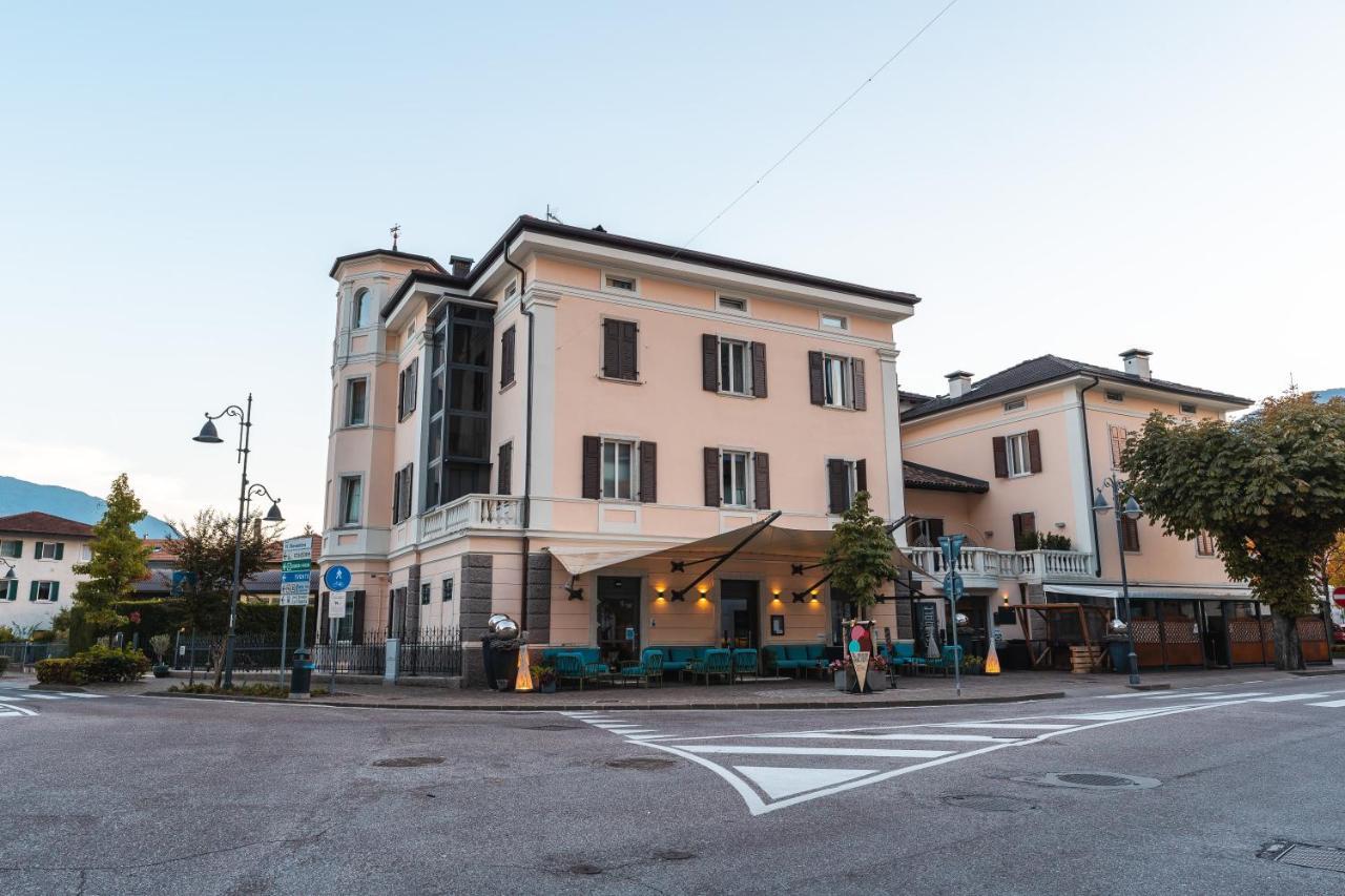 Albergo Caffe Centrale Mezzocorona Eksteriør bilde